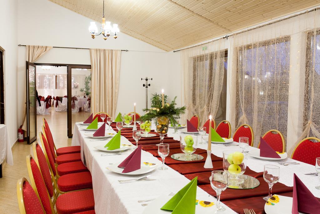 קמפינה Pension Club Montana מראה חיצוני תמונה