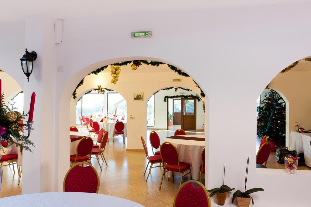 קמפינה Pension Club Montana מראה חיצוני תמונה