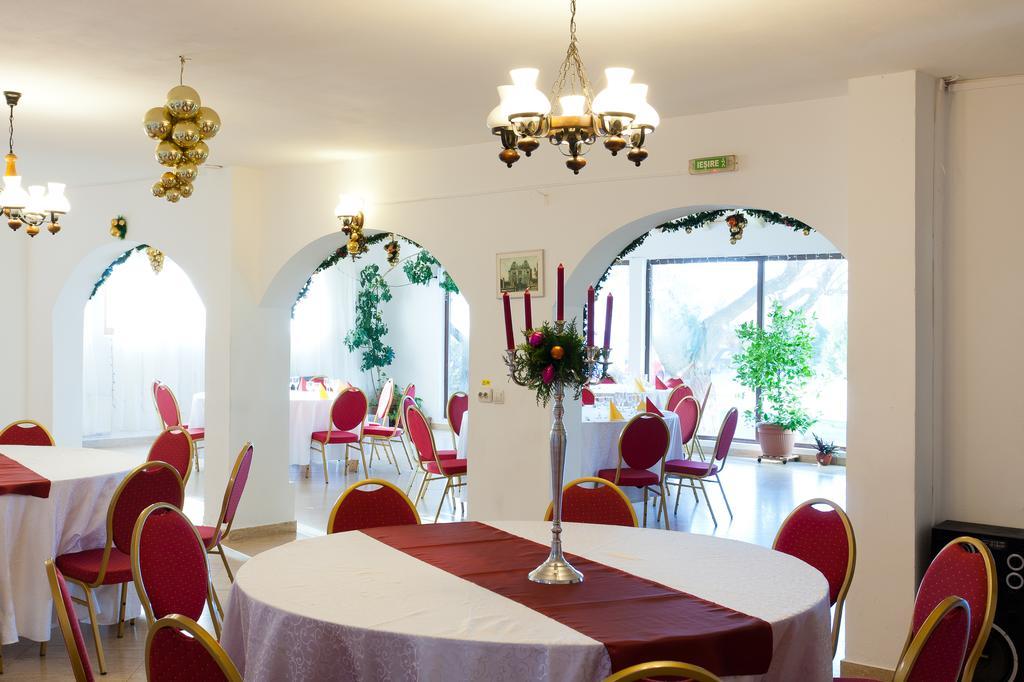 קמפינה Pension Club Montana מראה חיצוני תמונה